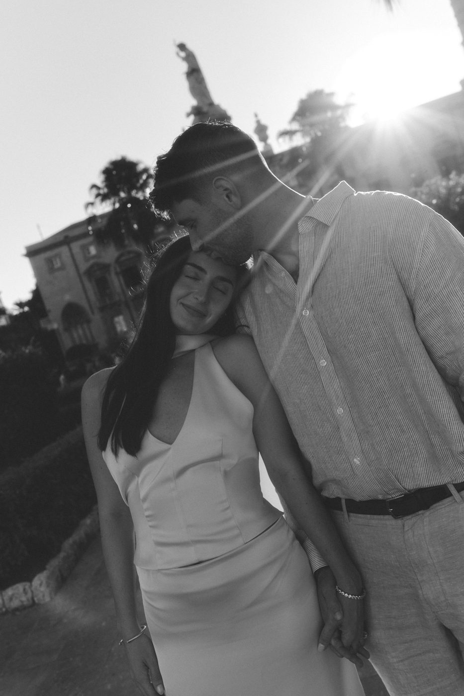 Engagement photo of the couple in Palermo, 16